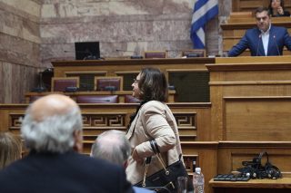 tsipras adeilini